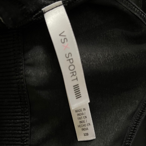 Victoria’s Secret Sports Bra - Picture 4 of 4